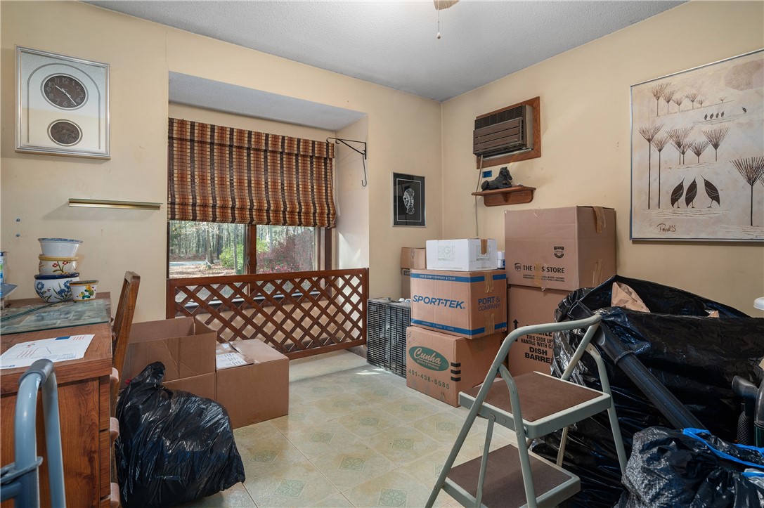 972 Reynolds Road Glocester, RI 02814 - Photo 31 of 40