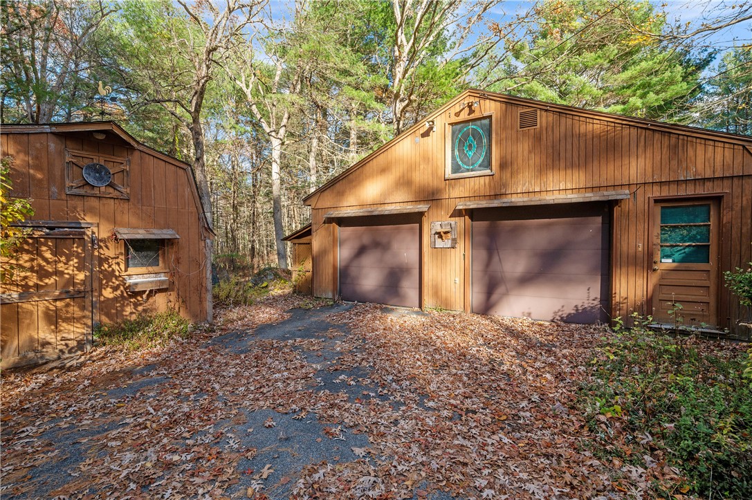 972 Reynolds Road Glocester, RI 02814 - Photo 7 of 40