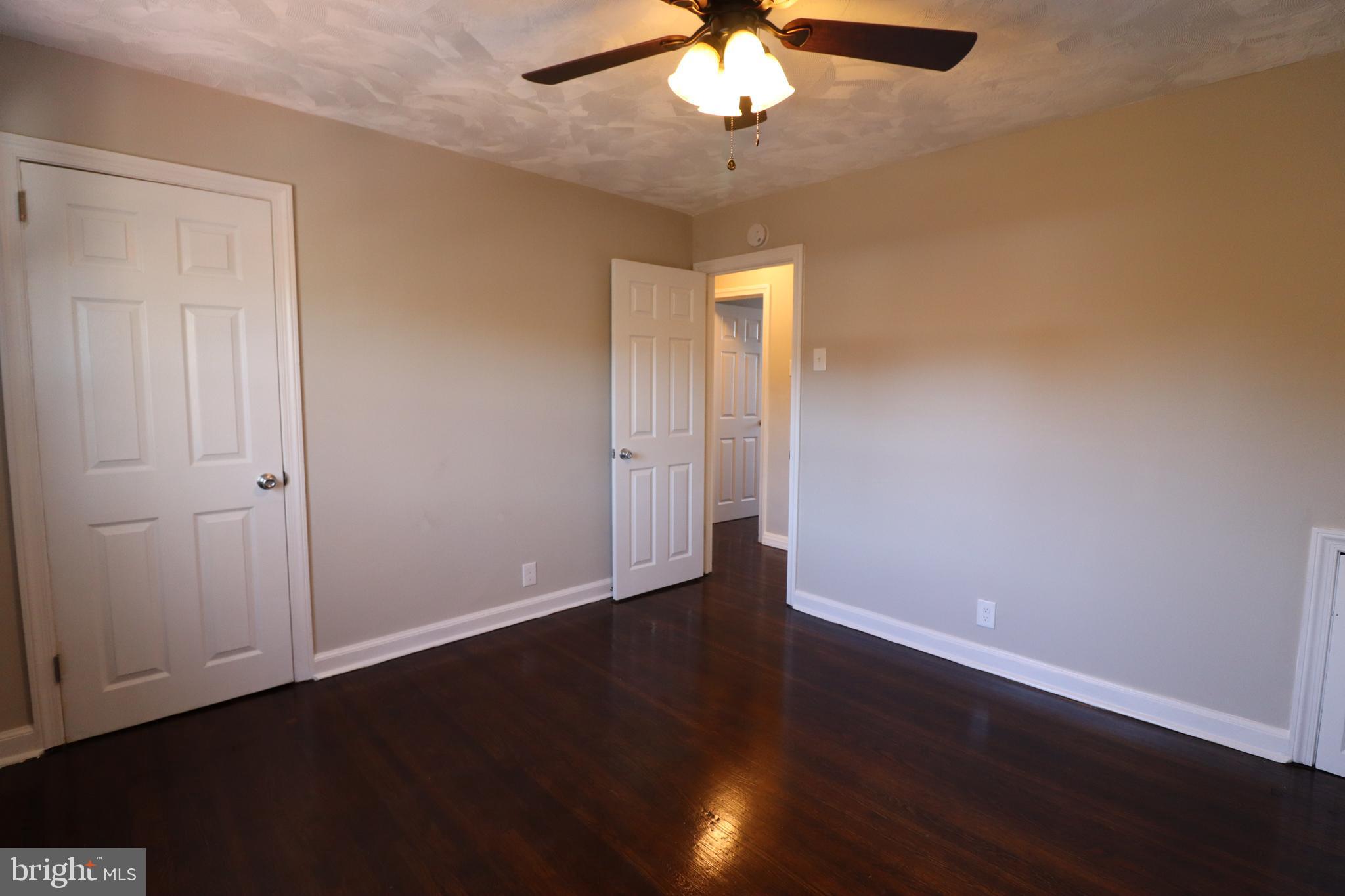 428 Littlecroft Road Upper Darby, PA 19082 - Photo 12 of 25