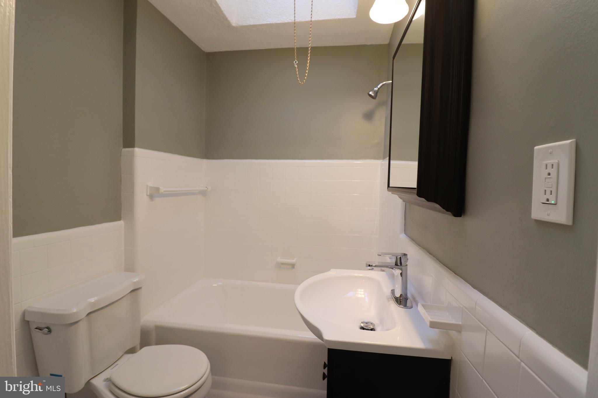 428 Littlecroft Road Upper Darby, PA 19082 - Photo 14 of 25