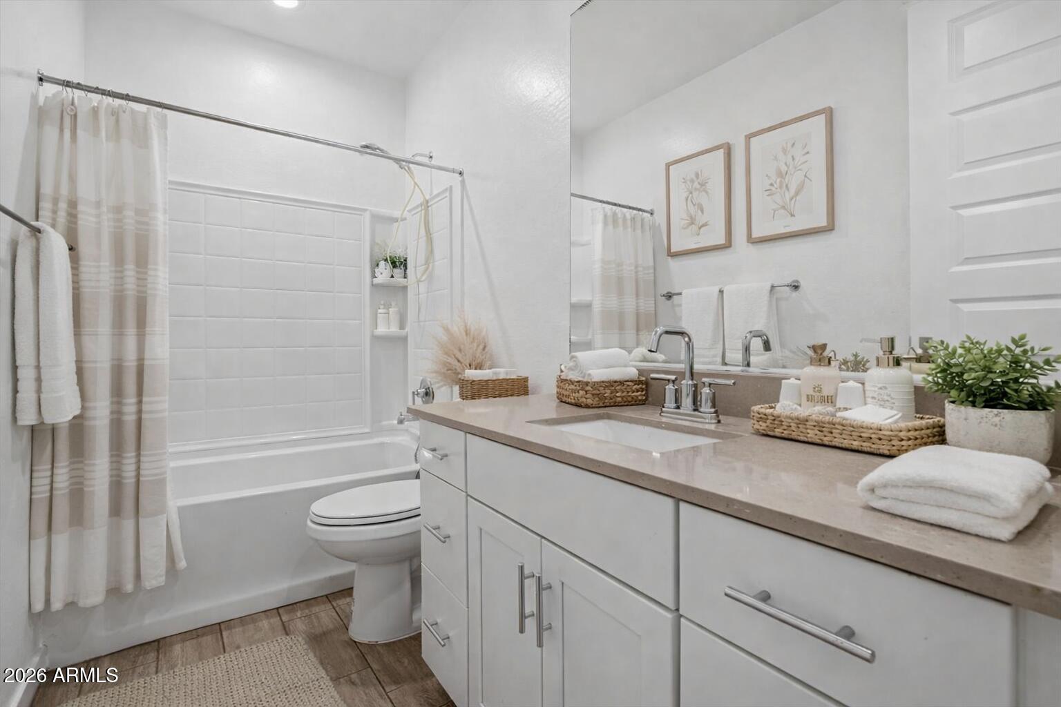 2542 West Pecan Road Phoenix, AZ 85041 - Photo 22 of 30 B14A0636-B549-4E57-9814-A246E6DE6751