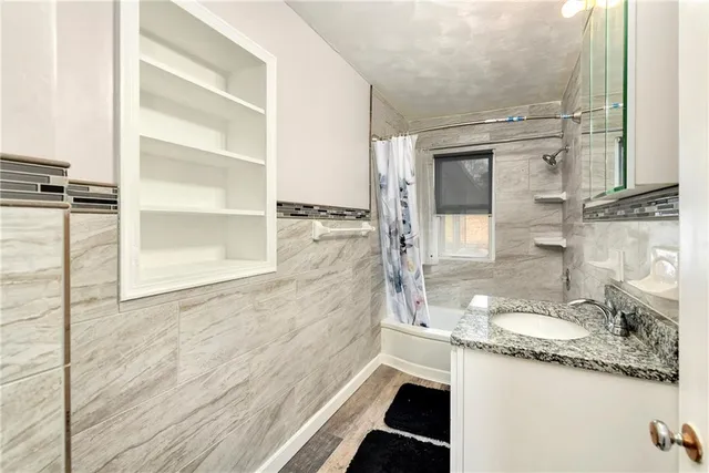 $232,000 | 2218 Forest Lane, Kansas City, KS 66106