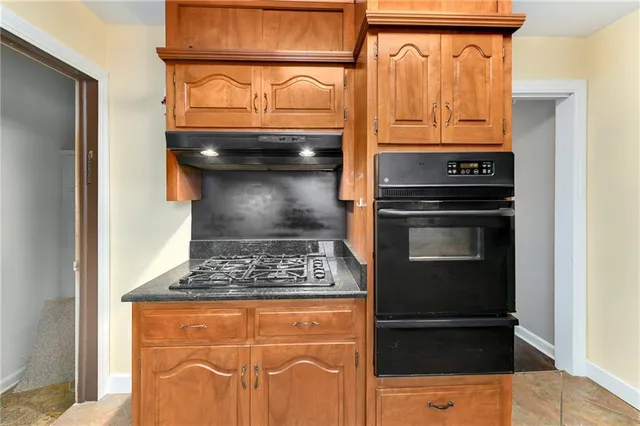 $232,000 | 2218 Forest Lane, Kansas City, KS 66106