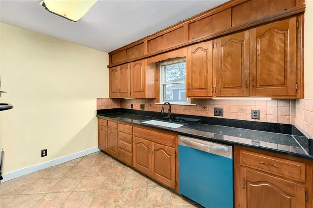 $232,000 | 2218 Forest Lane, Kansas City, KS 66106