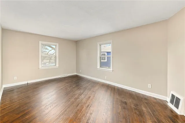 $232,000 | 2218 Forest Lane, Kansas City, KS 66106