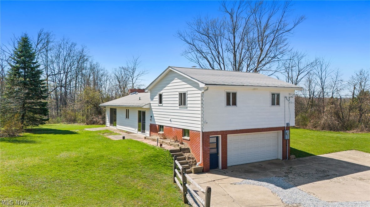 8583 Sherman Road Chesterland, OH 44026 - Photo 27 of 38 2+car attached garage