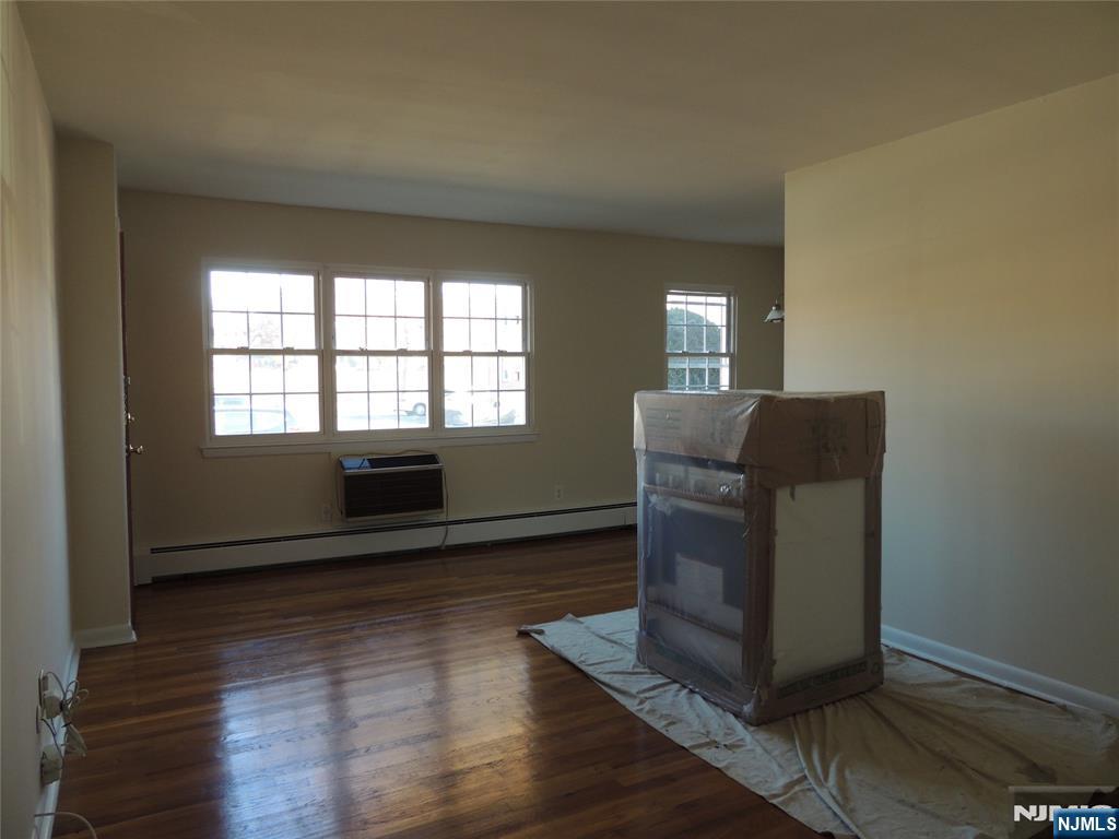 250 Rochelle Avenue, Unit B11 Rochelle Park, NJ 07662 - Photo 14 of 15 Gallery Image 14
