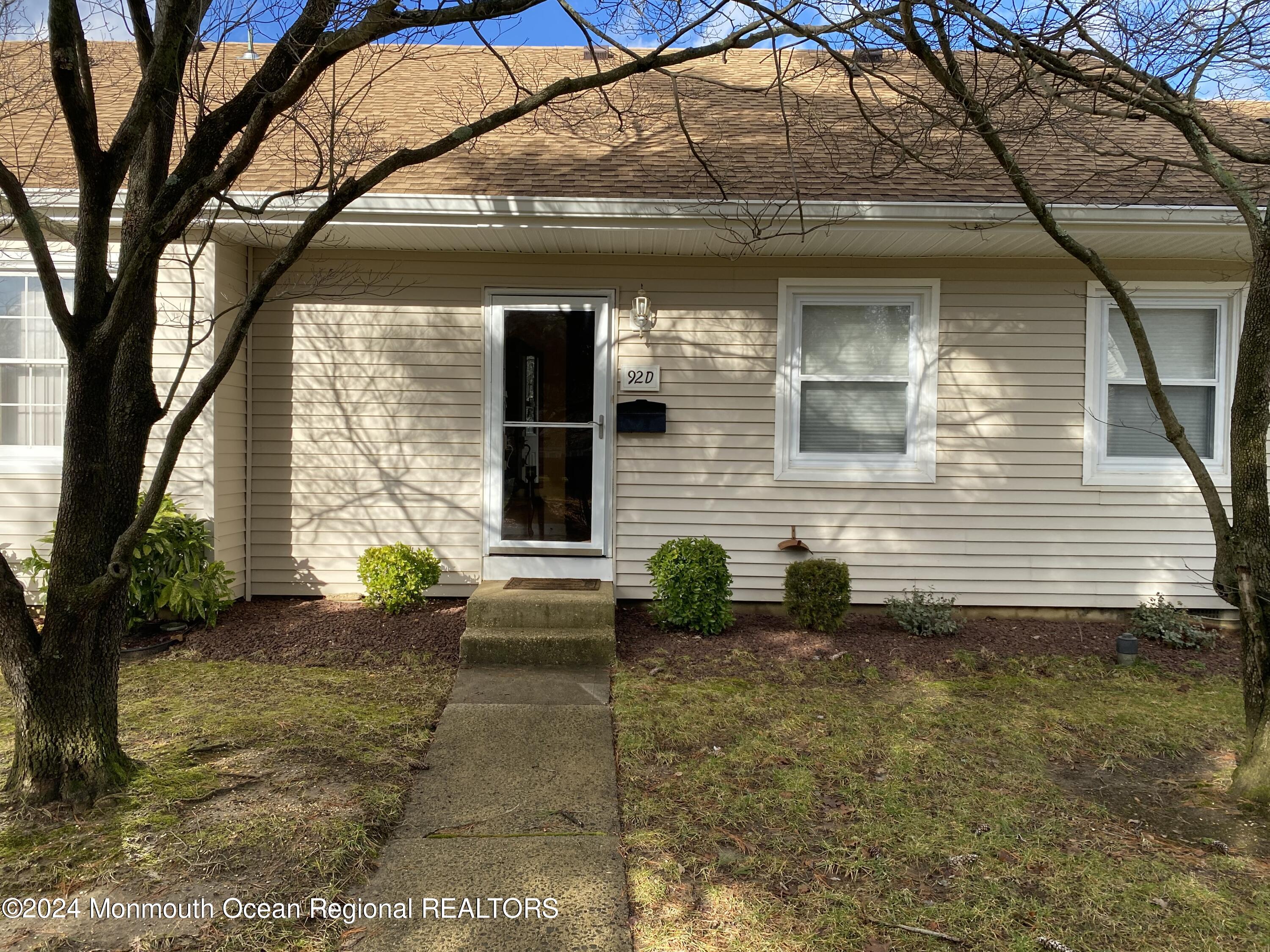 92 Halls Croft Road, Unit D Freehold, NJ 07728 - Photo 11 of 14 IMG_3515