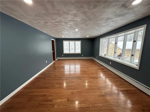 $3,500 | 41 Hartford Pike, Foster, RI 02825