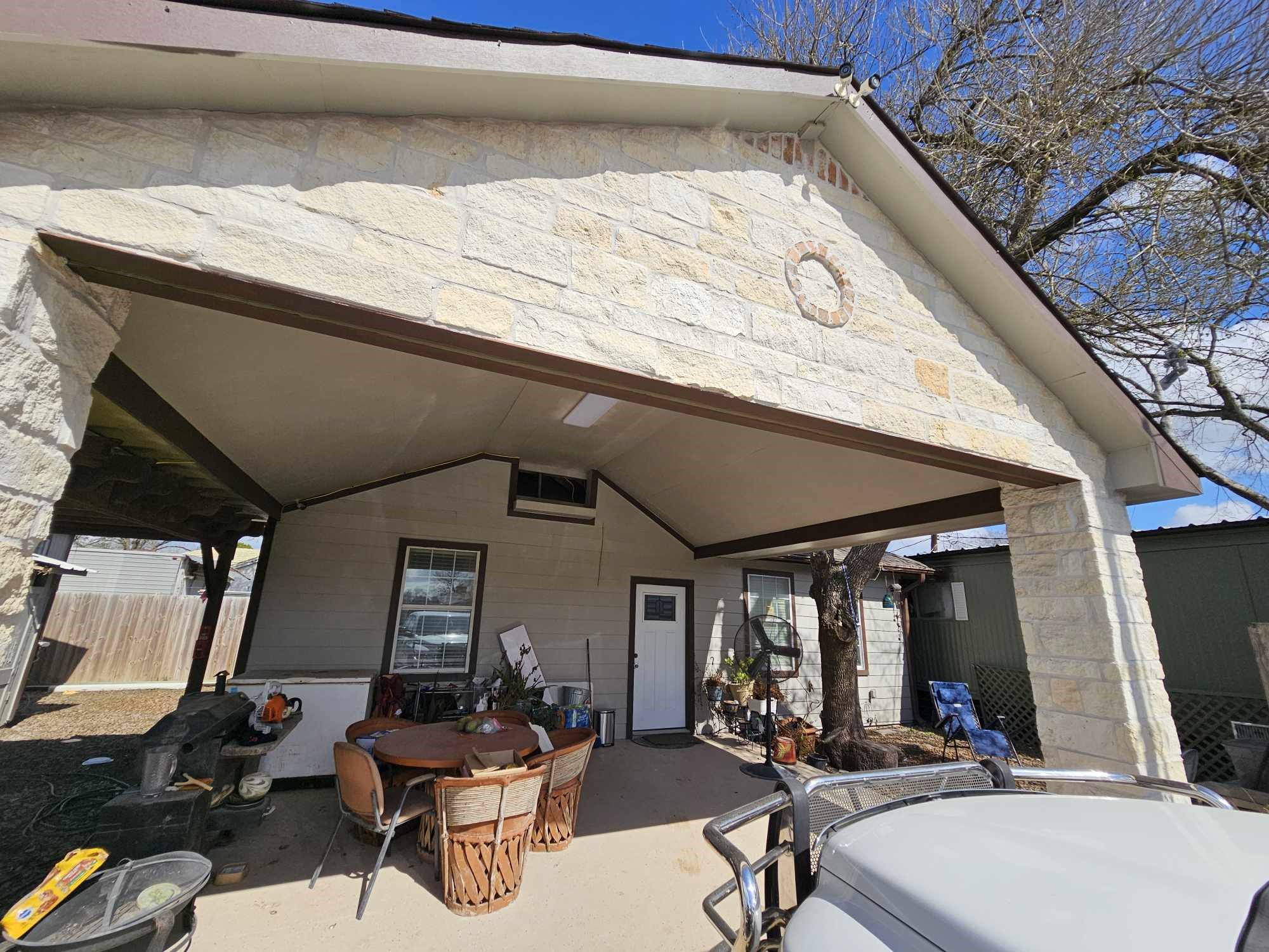 1502 1/2 Jenkins Road Pasadena, TX 77506 - Photo 4 of 15 a view of a room with gym equipment