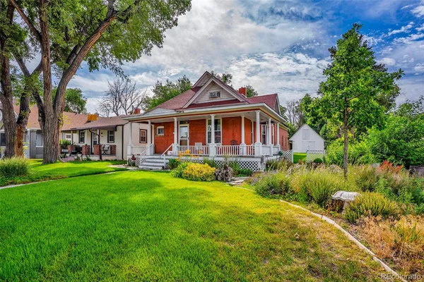 $299,900 | 612 Lake Avenue, Pueblo, CO 81004
