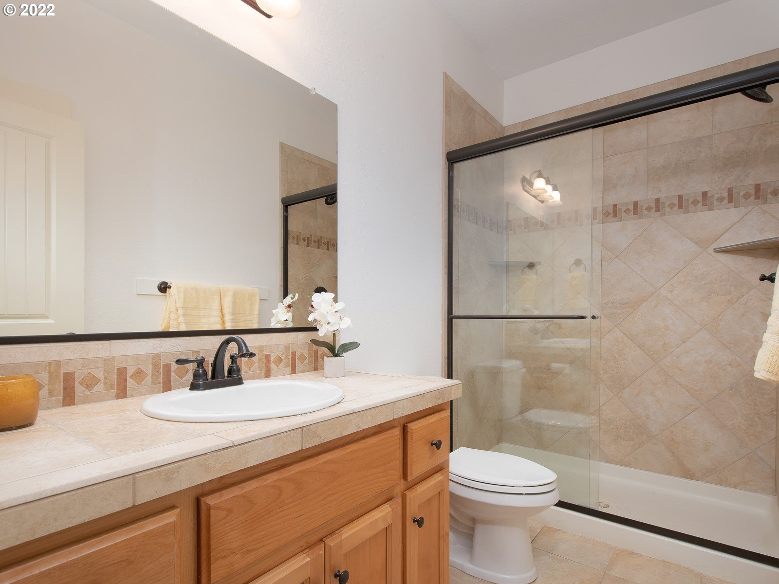 27565 Southeast Haley Road Boring, OR 97009 - Photo 20 of 32 Bathroom