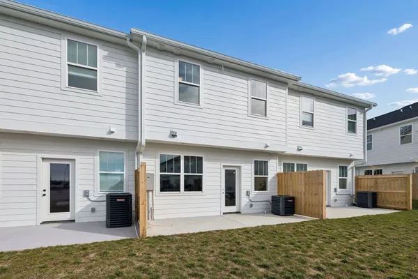 $330,000 | 172 High Pk Circle, Unit 172, Lebanon, TN 37087