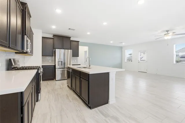 $2,100 | 209 Thurman Holt Road, Hutto, TX 78634