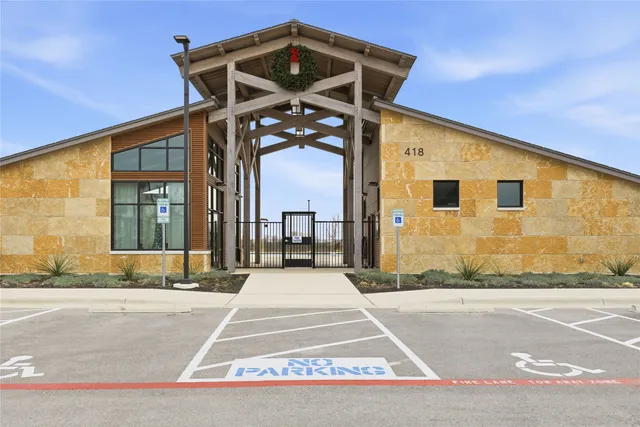 $1,999 | 209 Thurman Holt Road, Hutto, TX 78634