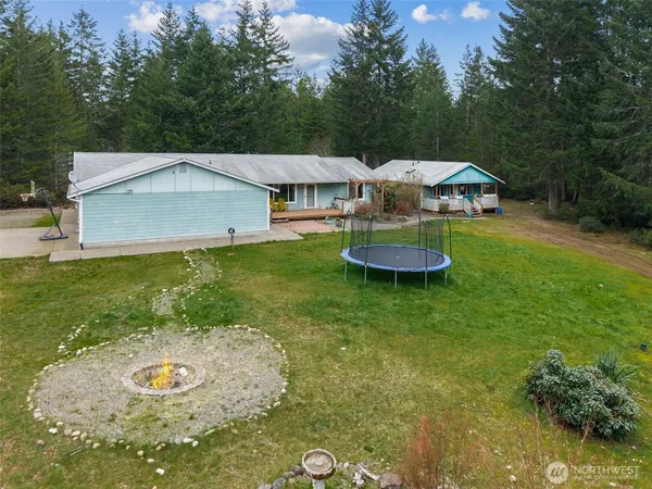 $589,950 | 10 East Mooreview Lane, Shelton, WA 98584