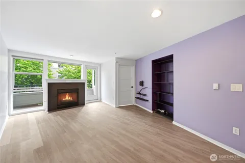 $349,950 | 232 Belmont Avenue East, Unit 202, Seattle, WA 98102