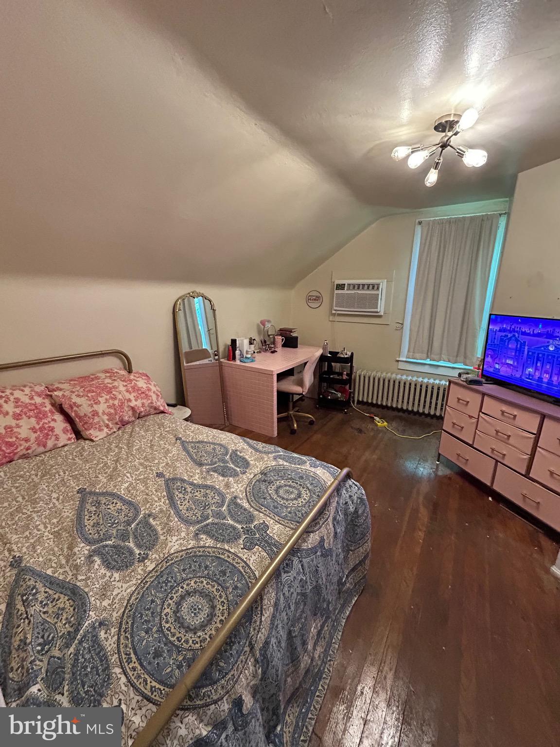 1301 North Kirkwood Road Arlington, VA 22201 - Photo 13 of 15 Top Floor Bedroom 2