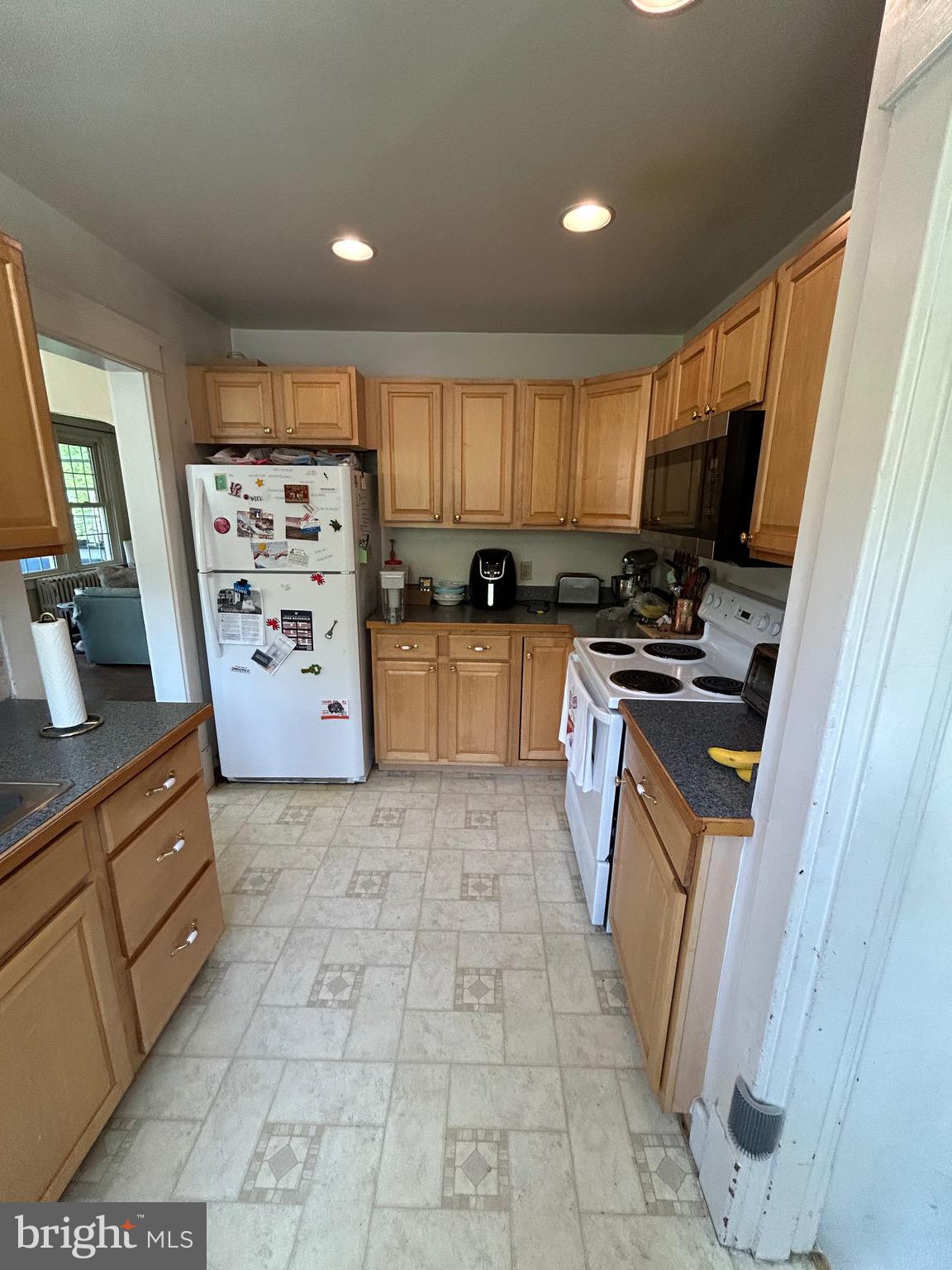 1301 North Kirkwood Road Arlington, VA 22201 - Photo 5 of 15 Main Level Kitchen