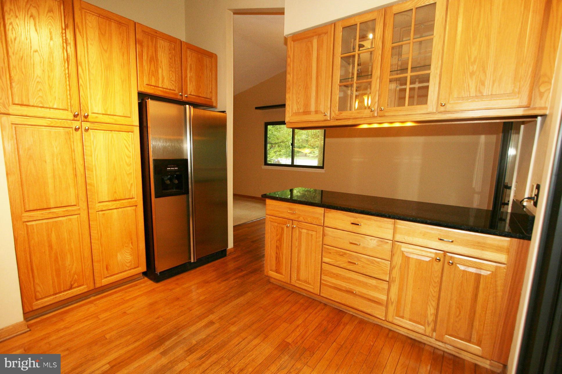 5332 Lightning View Road Columbia, MD 21045 - Photo 11 of 23 LOTS OF STORAGE