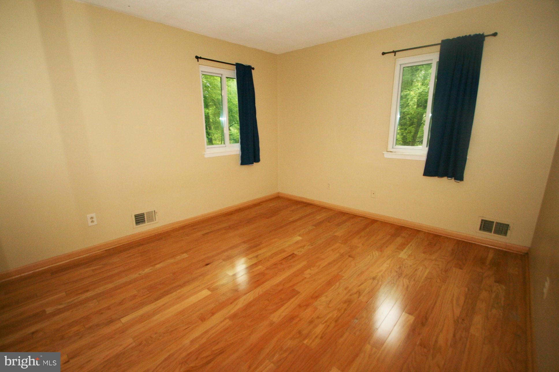 5332 Lightning View Road Columbia, MD 21045 - Photo 12 of 23 Bedroom (Master)