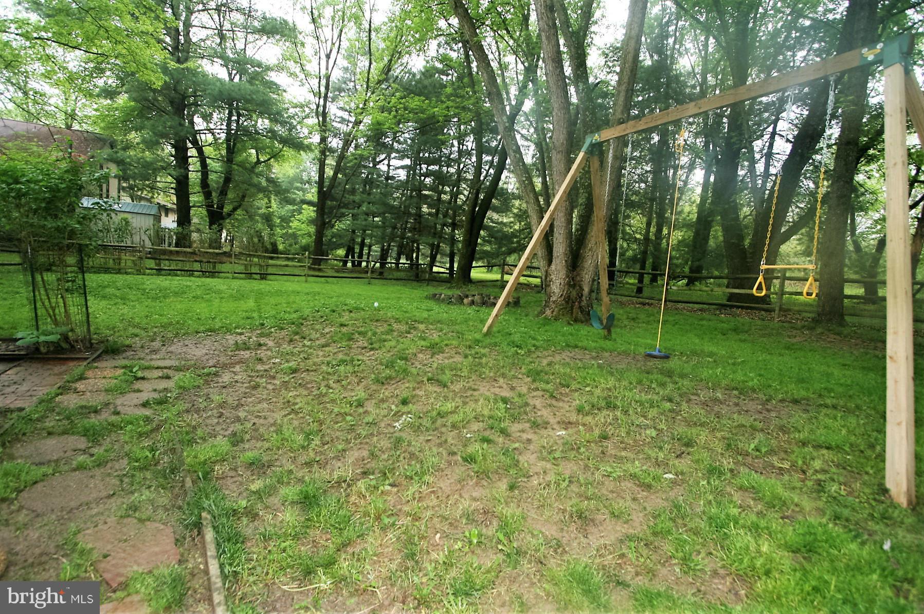 5332 Lightning View Road Columbia, MD 21045 - Photo 22 of 23 Exterior (Rear)