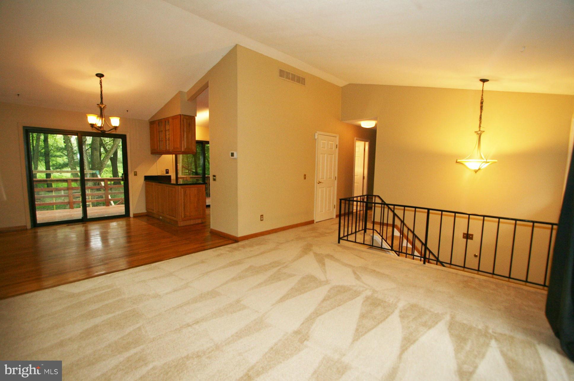 5332 Lightning View Road Columbia, MD 21045 - Photo 5 of 23 OPEN AND SPACIOUS