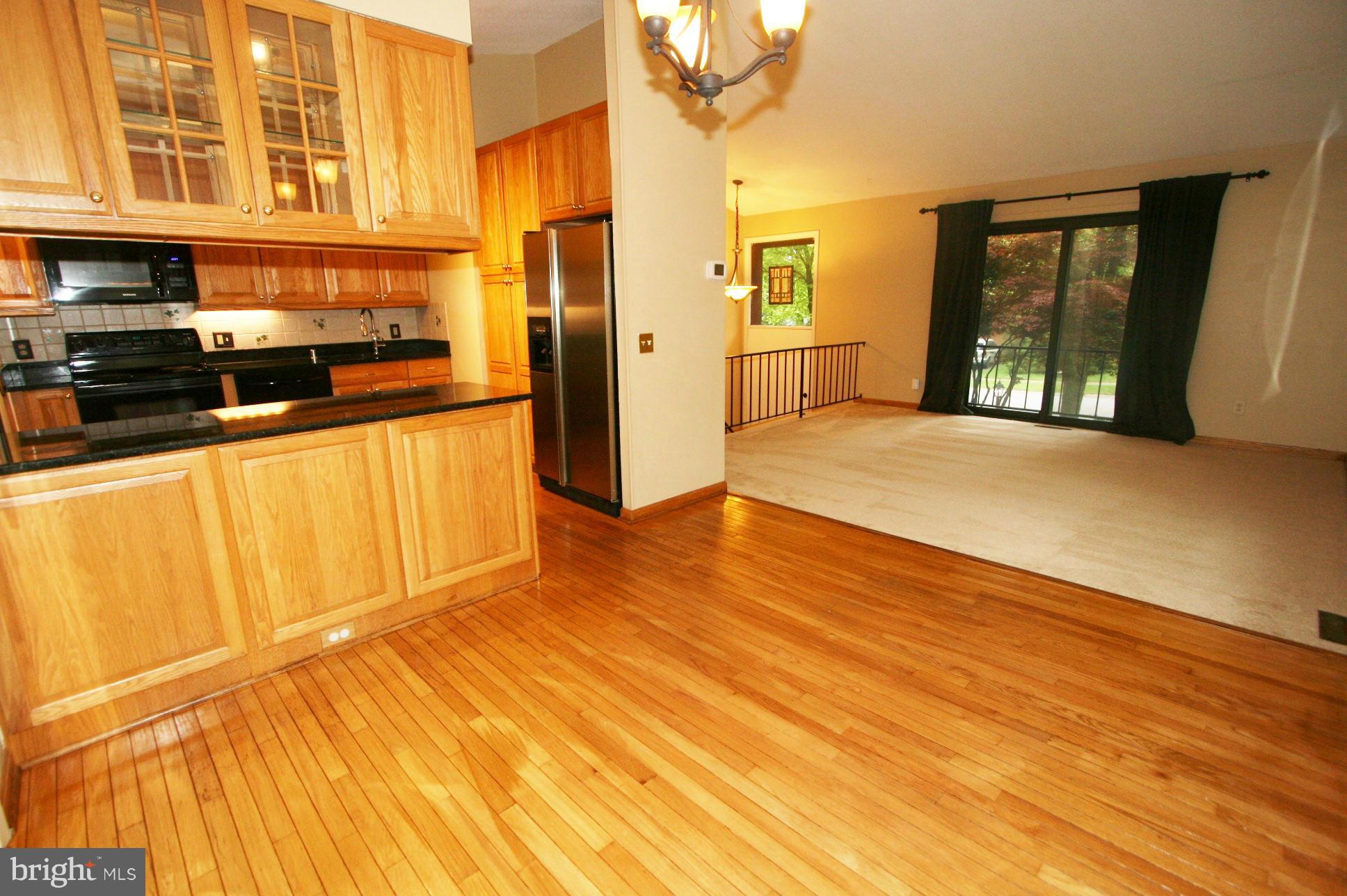 5332 Lightning View Road Columbia, MD 21045 - Photo 8 of 23 OPEN TO KITCHEN