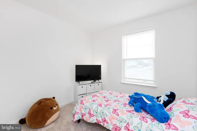 $279,000 | 18 Needle Court, Bunker Hill, WV 25413