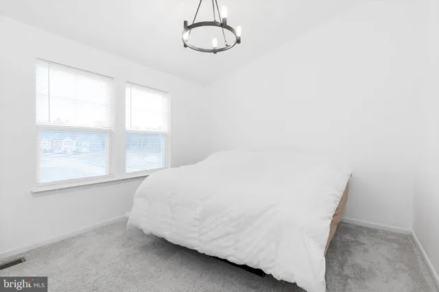 $279,000 | 18 Needle Court, Bunker Hill, WV 25413