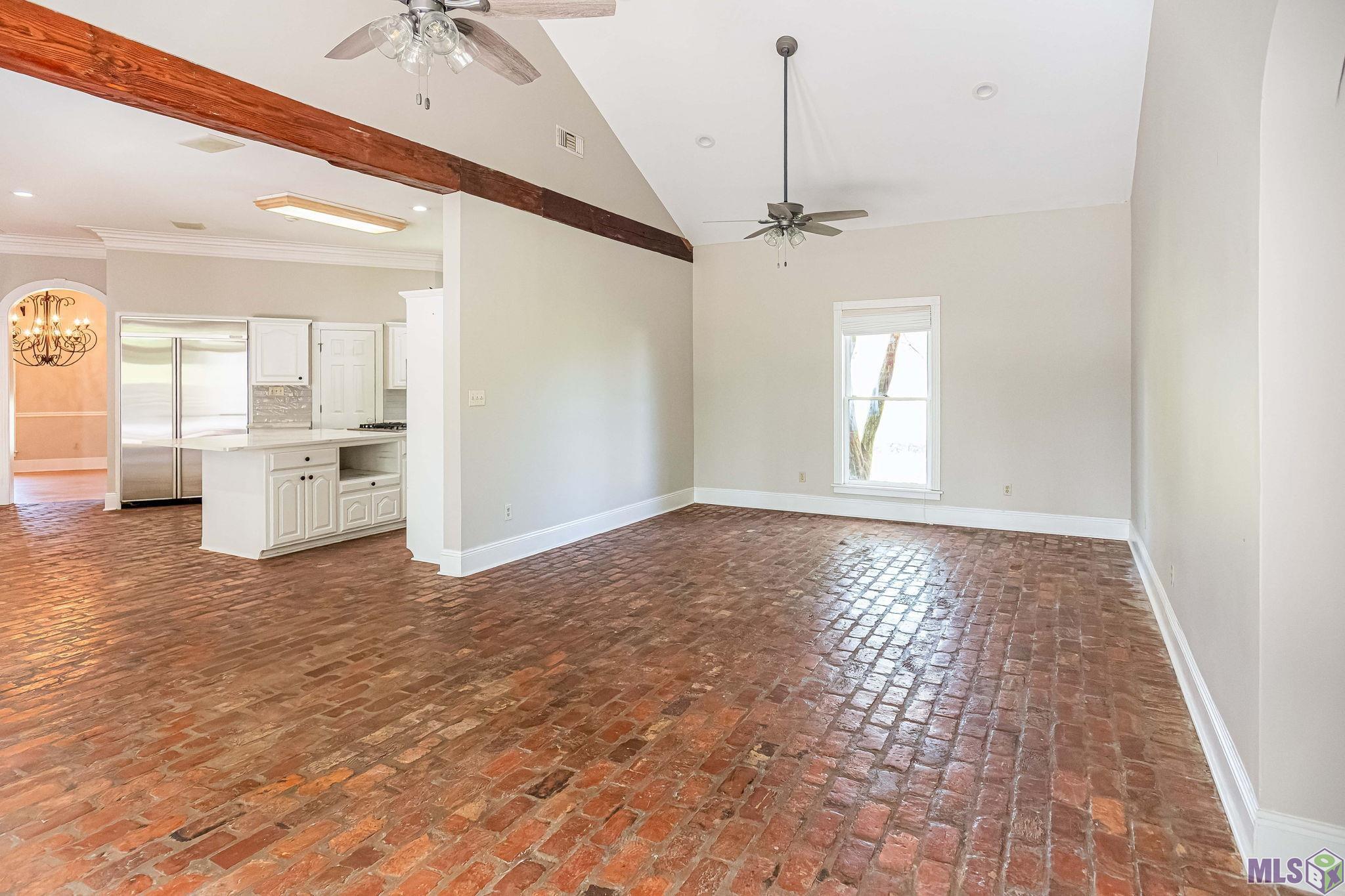 38430 Henry Road Prairieville, LA 70769 - Photo 13 of 42 Gallery Image 13