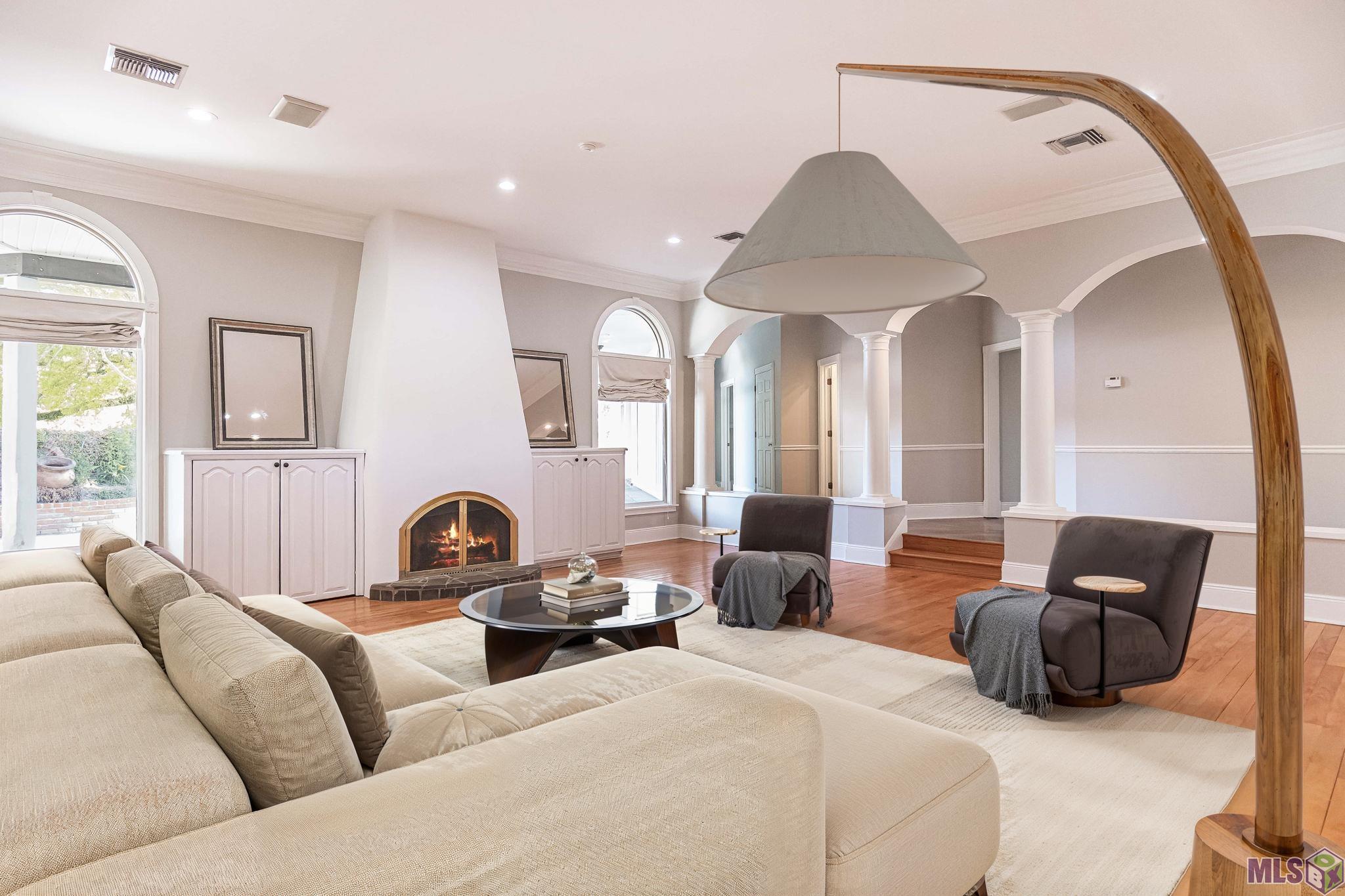 38430 Henry Road Prairieville, LA 70769 - Photo 15 of 42 Sunken Living Room