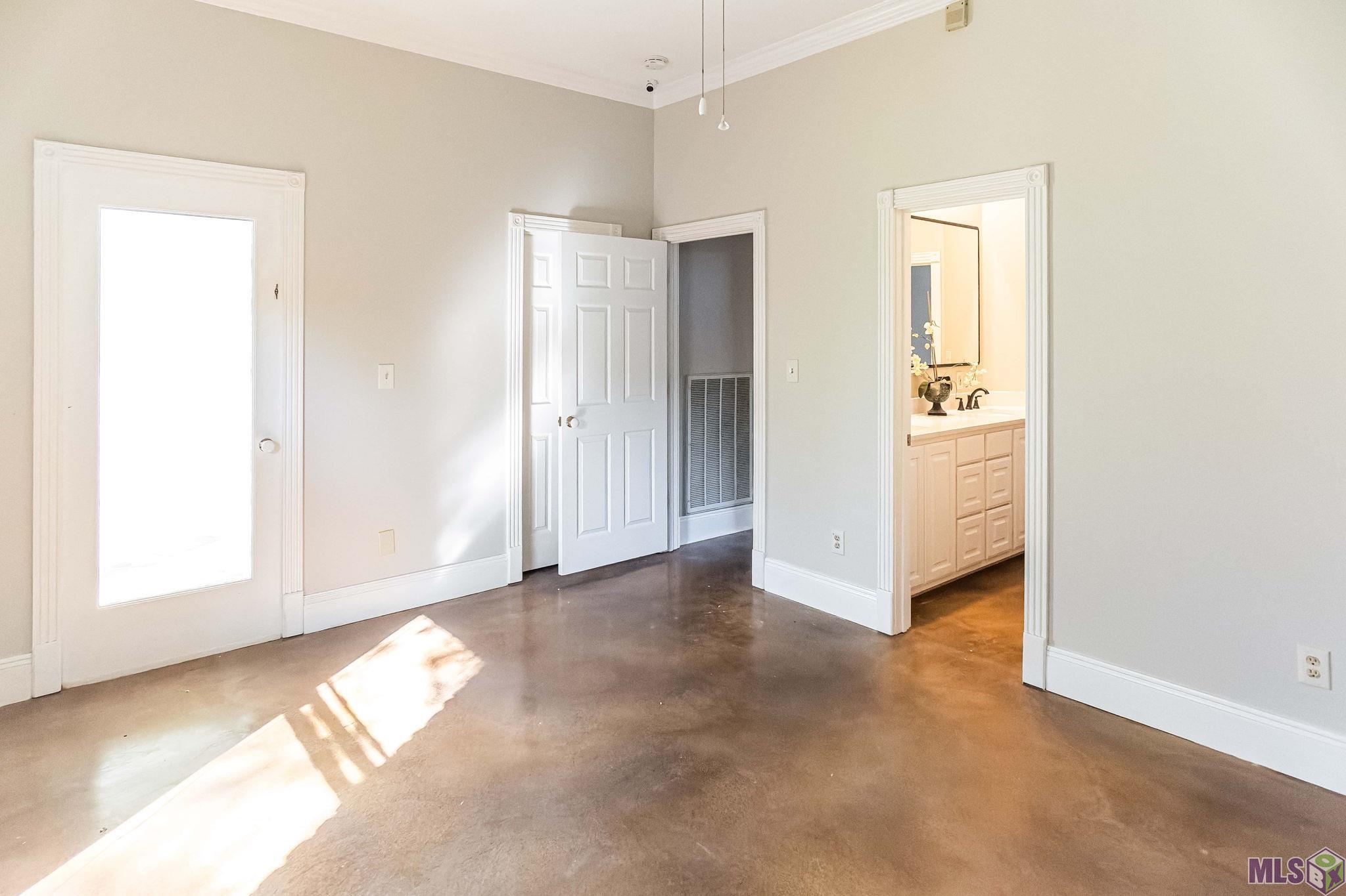 38430 Henry Road Prairieville, LA 70769 - Photo 27 of 42 Guest Suite