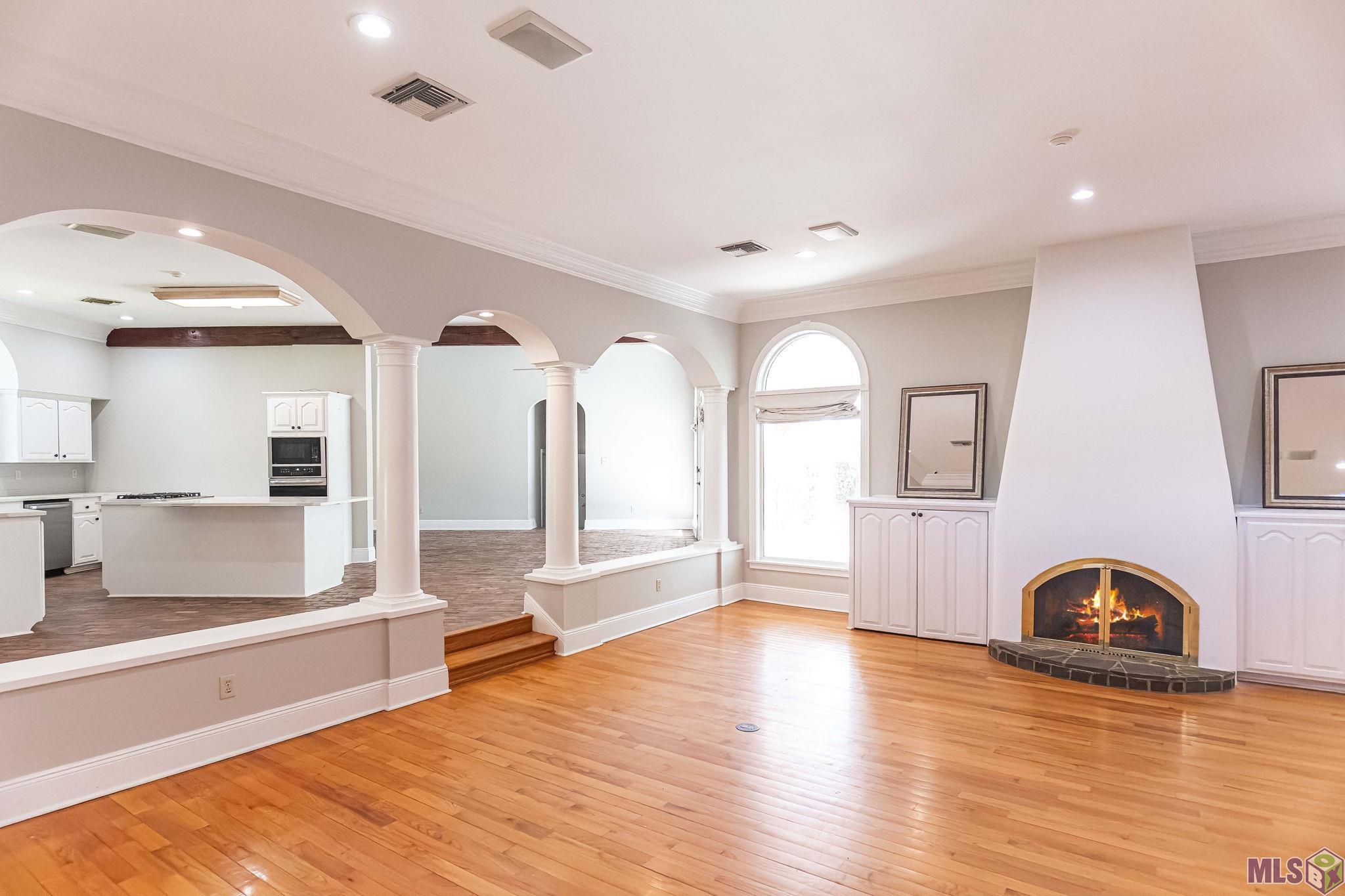 38430 Henry Road Prairieville, LA 70769 - Photo 6 of 42 Gallery Image 6