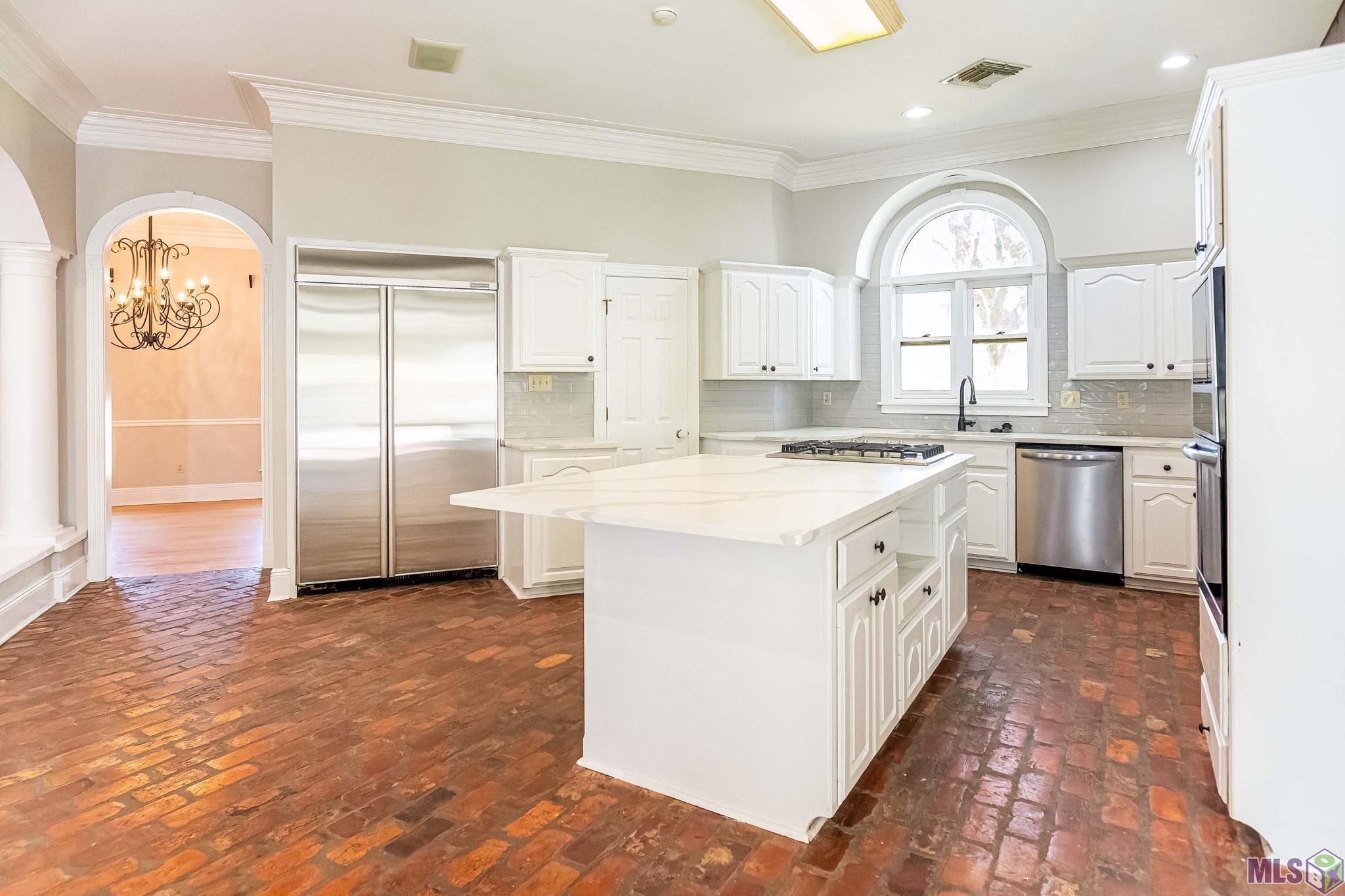 38430 Henry Road Prairieville, LA 70769 - Photo 9 of 42 Gallery Image 9