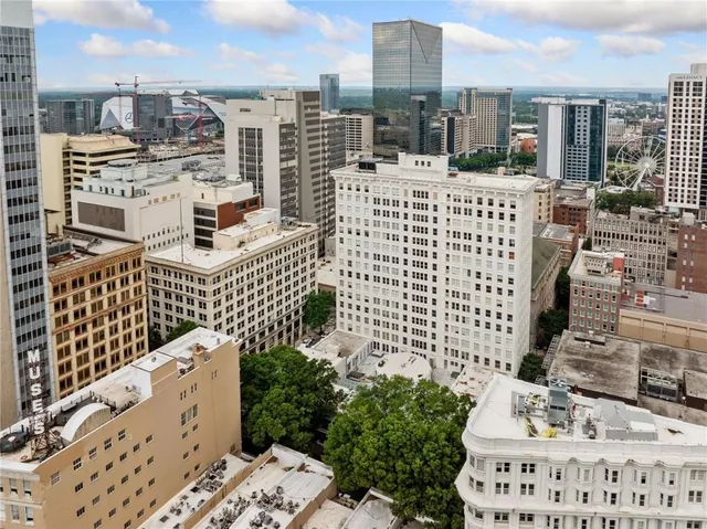 a picture of city view