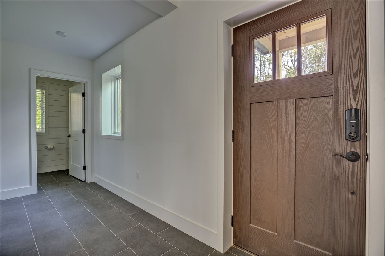 997 Willard Road, Unit 5204 Hartford, VT 05059 - Photo 7 of 35 Gallery Image 7