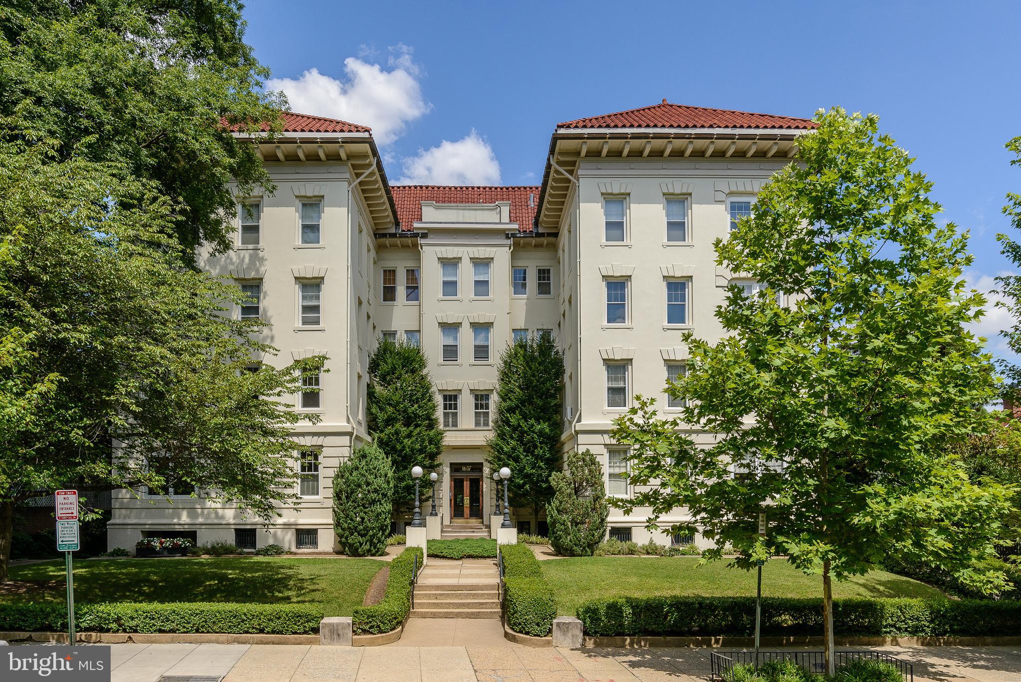 1657 31st Street Northwest, Unit 301 Washington, DC 20007 - Photo 1 of 38 Dumbarton Court, Est 1910