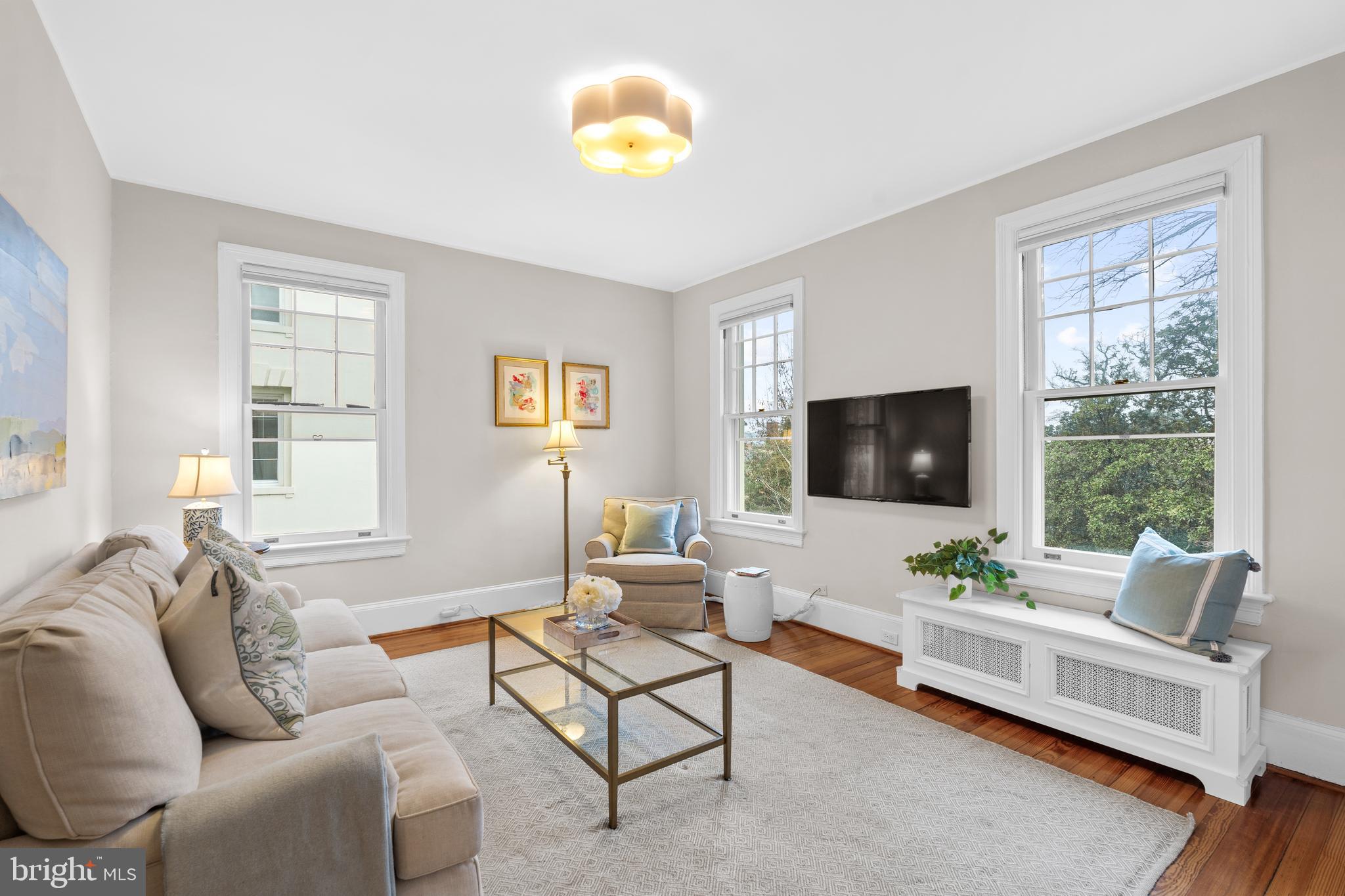 1657 31st Street Northwest, Unit 301 Washington, DC 20007 - Photo 3 of 38