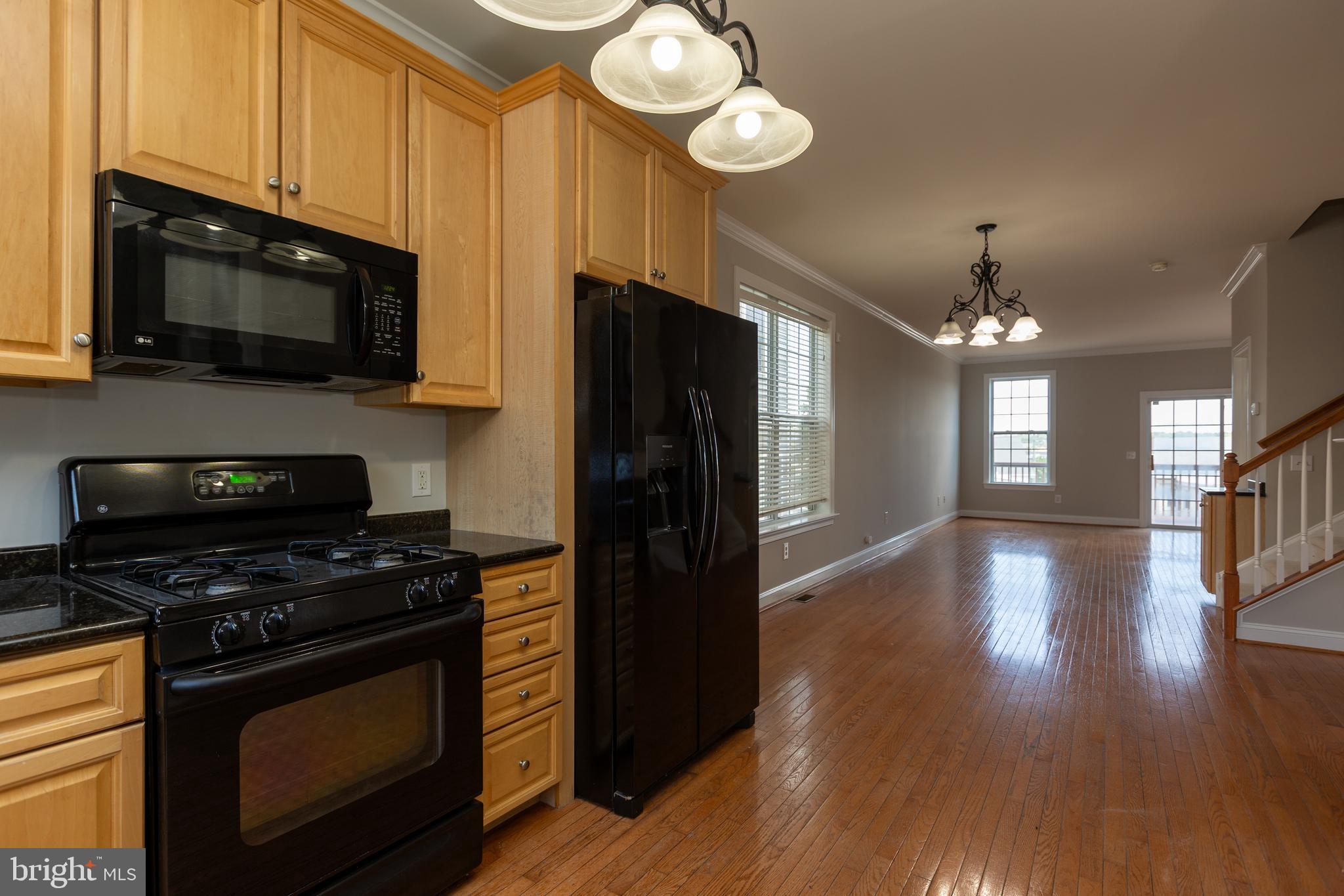 39 West 5th Street Bridgeport, PA 19405 - Photo 9 of 31 Kitchen