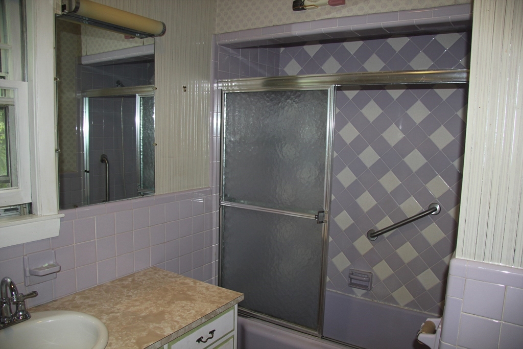 14 Reed Street, Unit 14 Lexington, MA 02421 - Photo 16 of 21