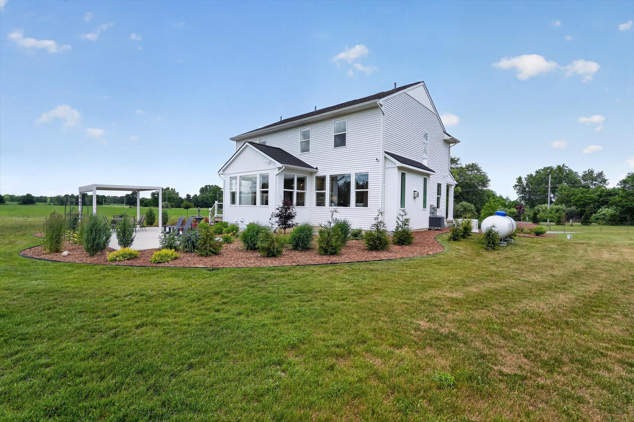7895 Oak Grove Road Howell, MI 48855 - Photo 64 of 83 65-7895-Oak-Grove-Rd-WindowStill-Photogr