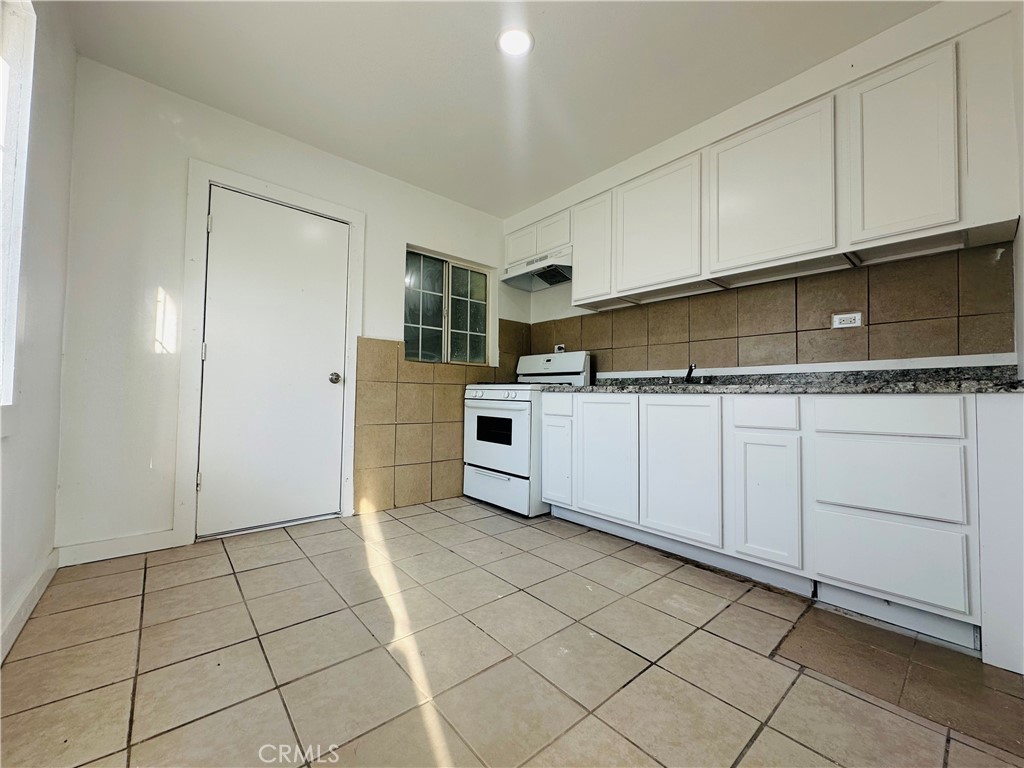 35007 Cedar Road Barstow, CA 92311 - Photo 10 of 29