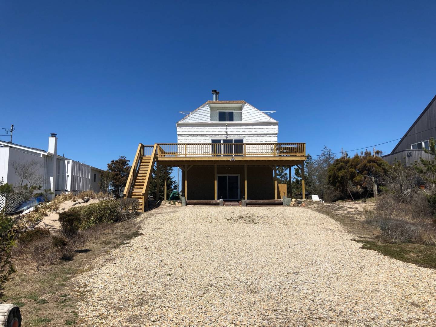 9 Shore Road Amagansett, NY 11930 - Photo 15 of 17