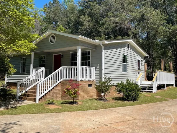 $314,000 | 620 South Hogan Drive, Westminster, SC 29693