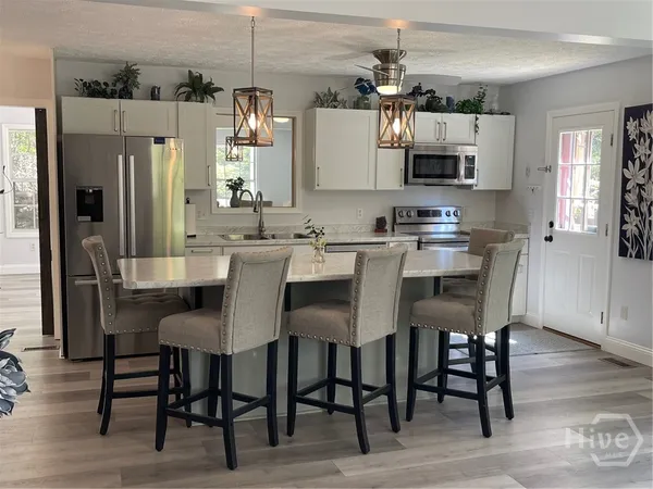 $314,000 | 620 South Hogan Drive, Westminster, SC 29693