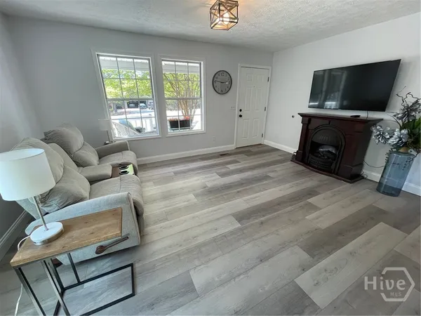 $314,000 | 620 South Hogan Drive, Westminster, SC 29693