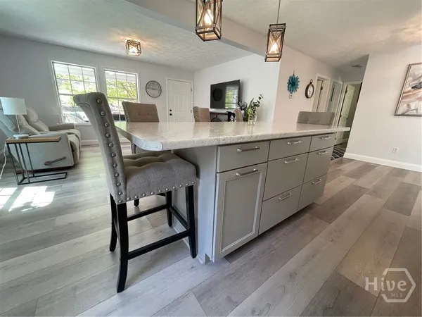 $314,000 | 620 South Hogan Drive, Westminster, SC 29693