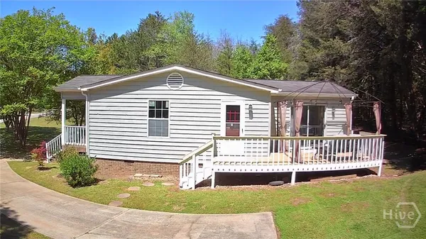 $314,000 | 620 South Hogan Drive, Westminster, SC 29693