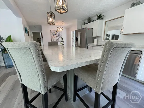 $314,000 | 620 South Hogan Drive, Westminster, SC 29693